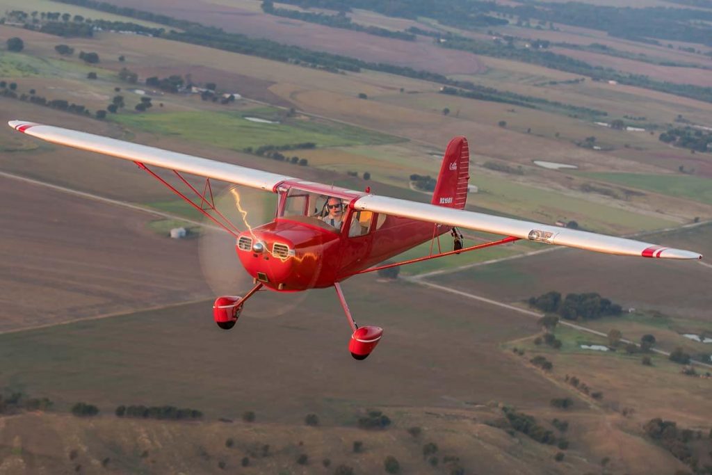 Cessna140InFlight