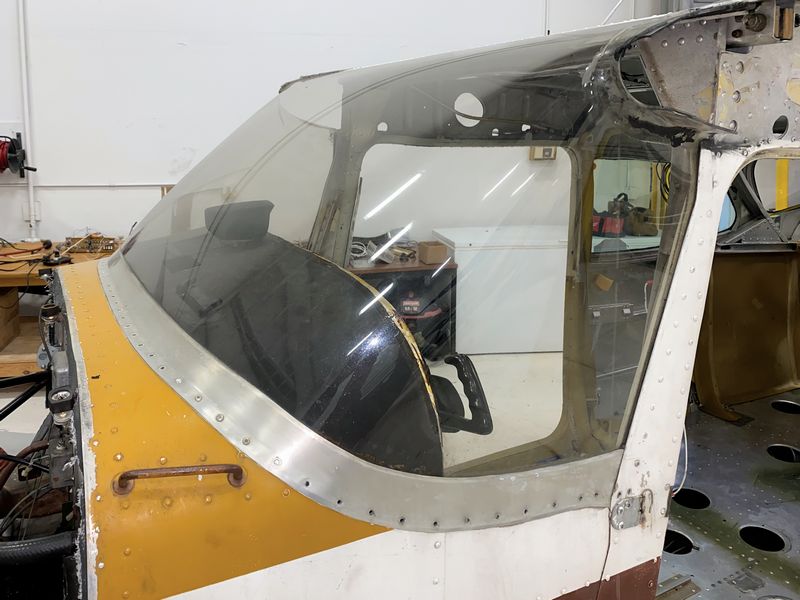 Cessna 172 Replace Windshield