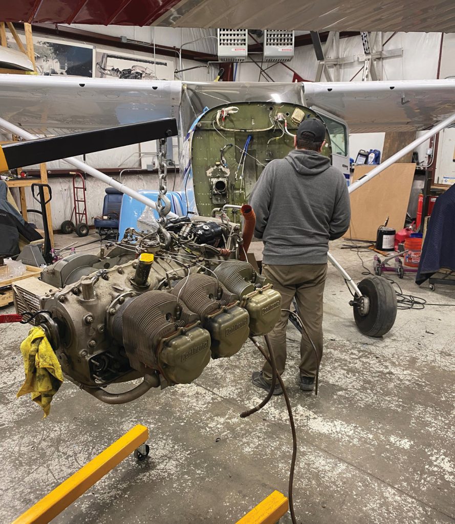 plane engine outside of plane