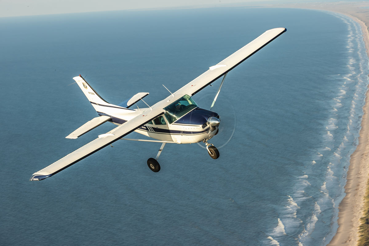 優空ページ The Family Skylane: Cessna 182Q | Cessna Owner Organization